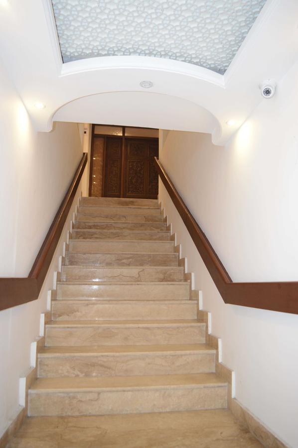 Standard Hotel And Resturant Srinagar (Jammu and Kashmir) Bagian luar foto